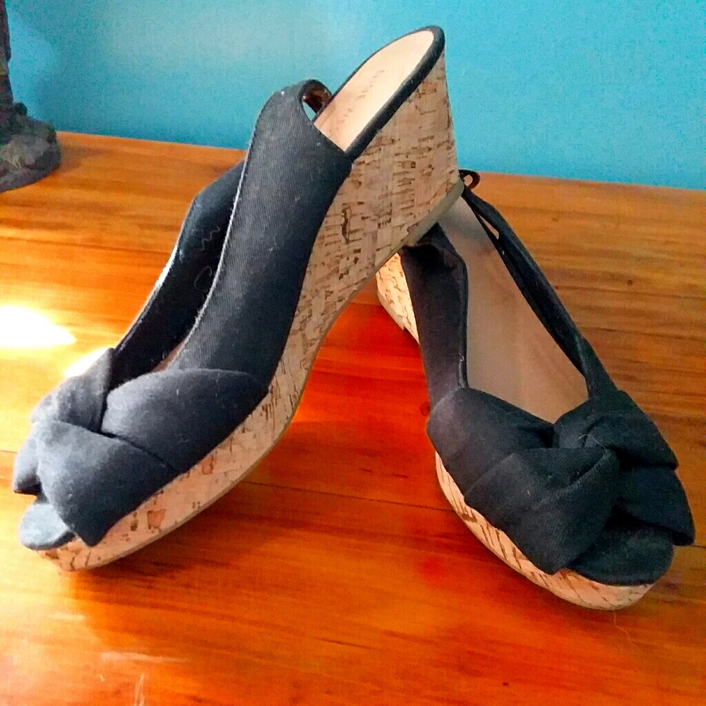 Wedge heels
